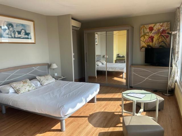 Hotel La Flore Villefranche-sur-Mer Bagian luar foto