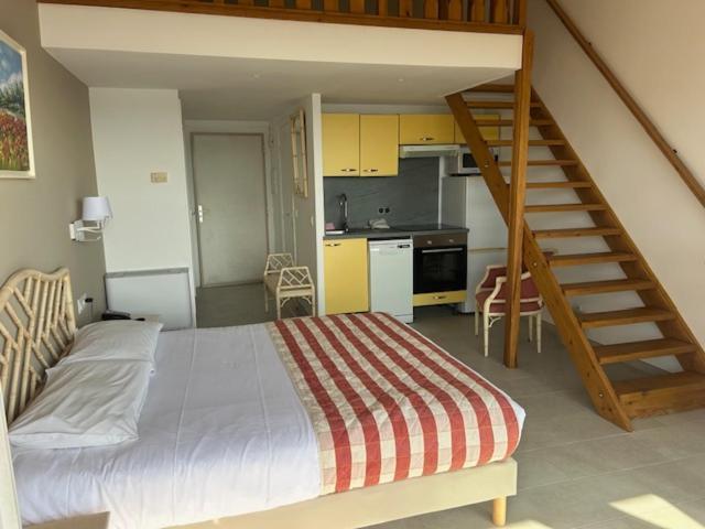 Hotel La Flore Villefranche-sur-Mer Bagian luar foto