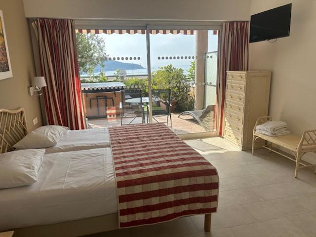 Hotel La Flore Villefranche-sur-Mer Bagian luar foto